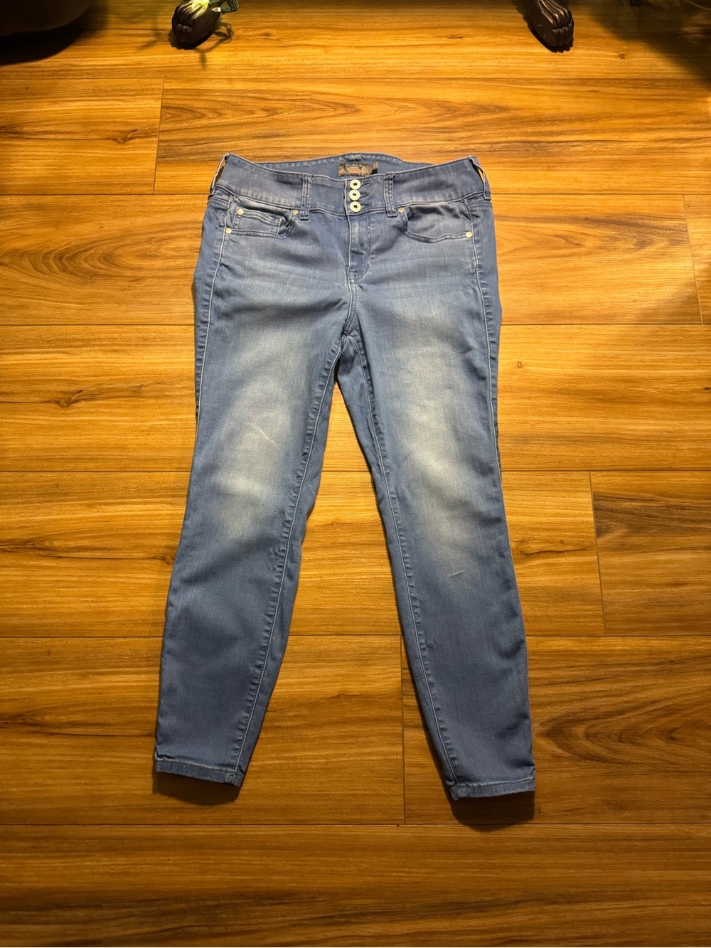 torrid Light Wash Skinny Jeggings Size 12 Short